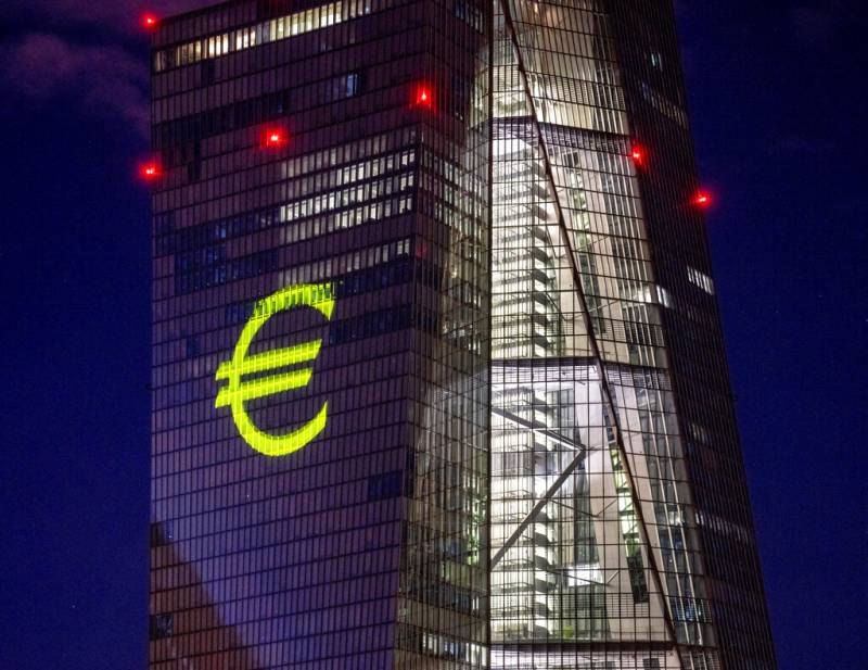 FILE - A light installation is projected onto the building of the European
Central Bank during a rehearsal in Frankfurt, Germany, Dec. 30, 2021. Inflation
hit a new record in the 19 countries that use the euro currency, fueled by
out-of-control prices for natural gas and electricity due to the war in Ukraine,
the European Union statistics agency Eurostat reported Monday, Oct. 31, 2022.... FILE - A light installation is projected onto the building of the European
Central Bank during a rehearsal in Frankfurt, Germany, Dec. 30, 2021. Inflation
hit a new record in the 19 countries that use the euro currency, fueled by
out-of-control prices for natural gas and electricity due to the war in Ukraine,
the European Union statistics agency Eurostat reported Monday, Oct. 31, 2022....